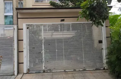 Lindo sobrado com 3 suítes, 4 vagas no jardim guapituba. aceita permuta!