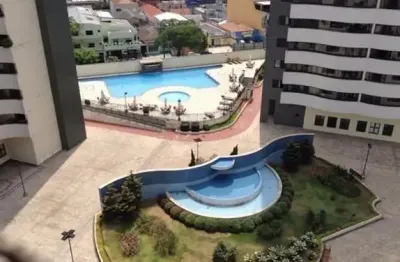 Apartamento com 144 m² de área útil, com 3 dormitórios sendo 2 suítes, 4 banheiros, sacada com churrasqueira, 4 vagas, aceita permuta!