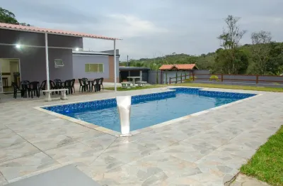 Belíssima chácara em local super tranquilo em rio grande da serra!