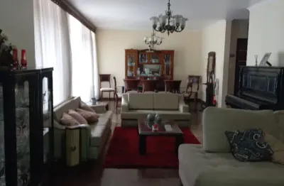 Apartamento com 3 dormitórios, 235m² na rua primeiro de maio no centro de santo andré.
