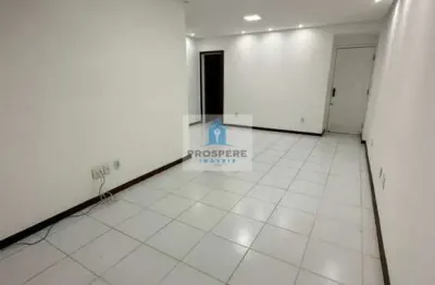 Apartamento na pituba com 3 quartos, sendo um suíte, dependência completa e 1 vaga de garagem.