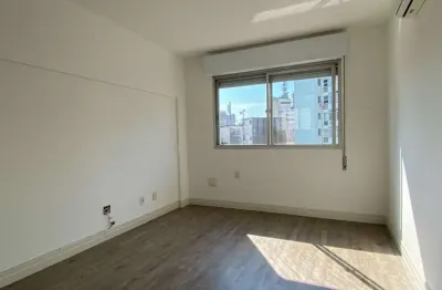 Apartamento de frente, 1 dormitório com vaga de garagem na duque