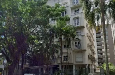Excelente apartamento de 148m² com 3 dormitórios sendo 1 suíte e 2 vagas.
