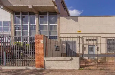 Prédio à venda na Rua Buarque de Macedo, 528, São Geraldo, Porto Alegre