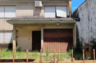 Casa com 2 quartos à venda na Avenida São Paulo, 815, São Geraldo, Porto Alegre