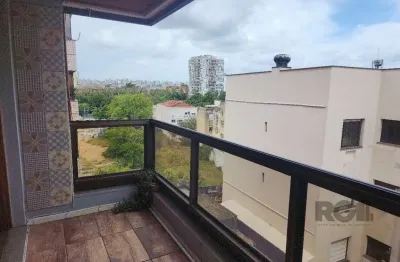 Apartamento com 01 quarto, 01 vaga escriturada coberta, bairro cidade baixa