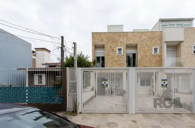 Casa com 2 quartos à venda na Rua Bertha Leonora Mückler, 36, Vila Nova, Porto Alegre
