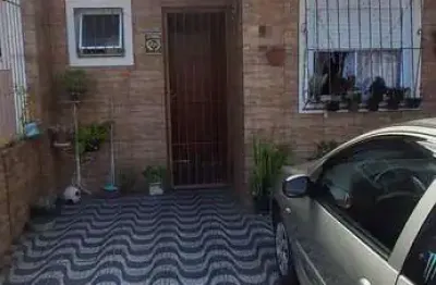 Casa com 2 quartos à venda na Rua Oito Mil Oitocentos e Vinte e Oito, 209, Restinga, Porto Alegre
