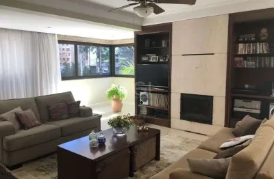 Vende-se apartamento com 3 suítes, 4 vagas, hidromassagem e 230m² - Bela Vista.