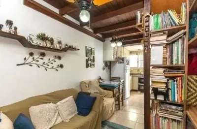 Apartamento estilo stúdio com mezanino térreo de 1 dormitório, partenon