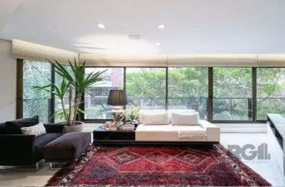 Apartamento de 192m² com 3 suítes, 3 vagas e móveis planejados de alto padrão pr