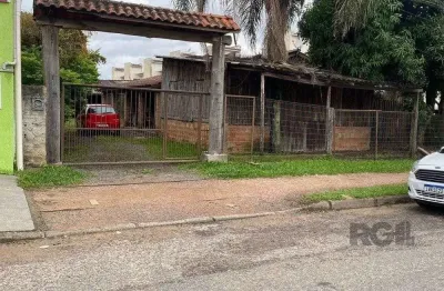 Terreno com 1.476m², plano, pronto para construtora e investido