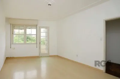 Apartamento 03 dormitórios no bairro santana em porto alegre.