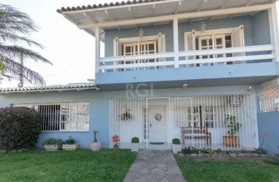 Casa para venda - 256.5m², 3 dormitórios, sendo 1 suites, 2 vagas - espirito san