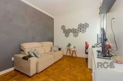Apartamento 73m² - 2 dormitórios no centro histórico