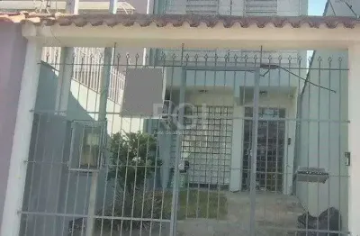 Casa para venda - 100m², 3 dormitórios, 1 vaga - menino deus