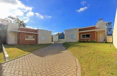 Casa para Venda - 123.49m², 3 dormitórios, sendo 1 suites, 1 vaga - Lagos De Nov