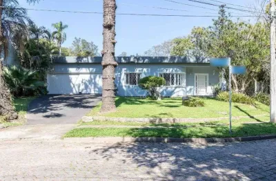 Casa para venda - 250m², 3 dormitórios, sendo 1 suites, 3 vagas - tristeza