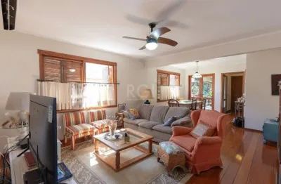 Apartamento para Venda - 139.1m², 3 dormitórios, sendo 1 suites, 2 vagas - Trist