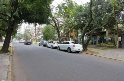 Casa com 3 quartos à venda na Avenida Coronel Lucas de Oliveira, 2524, Petrópolis, Porto Alegre