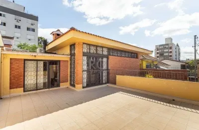 Casa com 3 quartos à venda na Rua Artigas, 320, Petrópolis, Porto Alegre