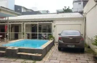 Casa para venda - 330m², 5 dormitórios, sendo 1 suites, 7 vagas - menino deus