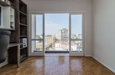 Apartamento com 3 quartos à venda na Avenida Presidente Franklin Roosevelt, 1203, Navegantes, Porto Alegre