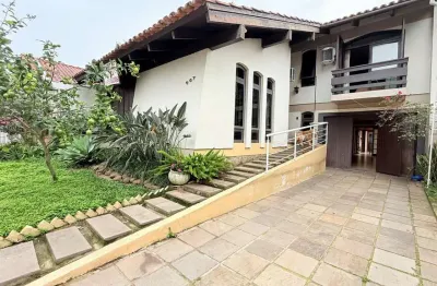 Casa para venda - 260m², 4 dormitórios, sendo 1 suites, 4 vagas - nonoai