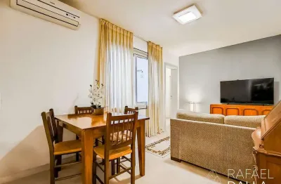 Apartamento 2 dormitórios com vista para o museu, na luiz afonso, cidade baixa