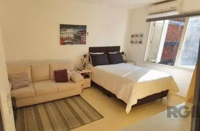 Kitnet / Stúdio à venda na Avenida Independência, 479, Independência, Porto Alegre