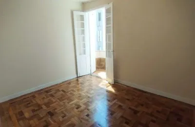 Apartamento - 2 dorms. - 62,60 m² -   centro histórico