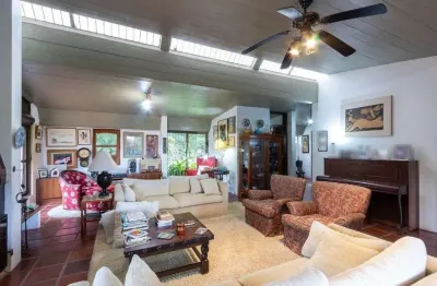 Casa para venda - 600m², 3 dormitórios, sendo 1 suites, 8 vagas - vila assunção