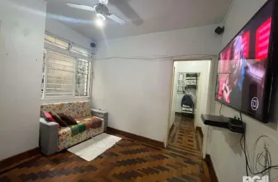 Apartamento com 2 quartos à venda na Rua Vinte e Quatro de Maio, 93, Centro Histórico, Porto Alegre