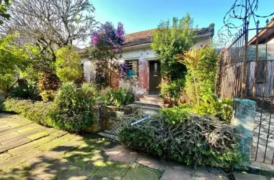Casa com 6 quartos à venda na Rua Gomes Jardim, 678, Santana, Porto Alegre