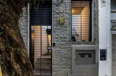 Prédio comercial de design contemporâneo na rua coronel fernando machado, no cen