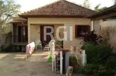 Casa para venda - 312m², 7 dormitórios, sendo 2 suites, 2 vagas - glória