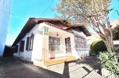 Casa para venda - 200m², 4 dormitórios, 4 vagas - medianeira