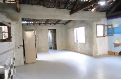 Predio para venda - 130.67m², 4 dormitórios, farroupilha