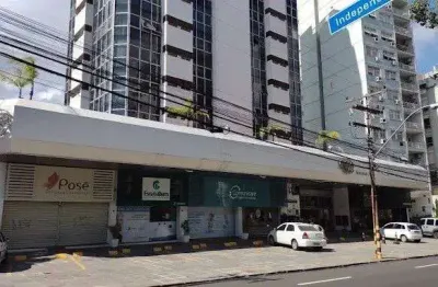 Ponto comercial à venda na Rua Vinte e Quatro de Outubro, 111, Moinhos de Vento, Porto Alegre