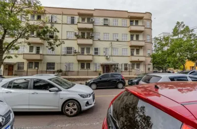 Apartamento à venda com 2 dormitórios e  68 m² no bairro santana