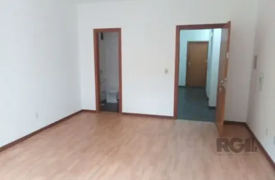 Sala comercial desocupada, no bairro centro histórico, em porto alegre, rs