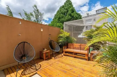 Apartamento Garden 3 dorm, Porteira Fechada com Pátio no Bairro Santana