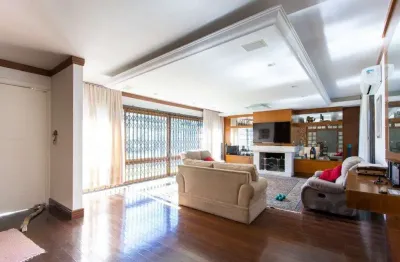 Casa com 3 quartos à venda na Avenida Pereira Passos, 375, Vila Assunção, Porto Alegre