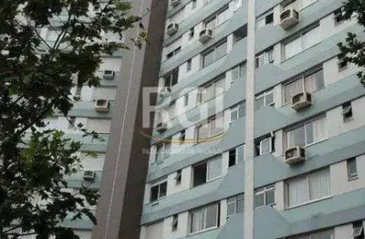 Apartamento - 2 dorms. - 1 vaga - 68,00 m² - centro histórico