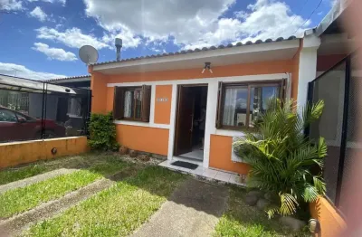 Casa com 2 quartos à venda na Rua Elaine Juchem Selistre, 510, Hípica, Porto Alegre