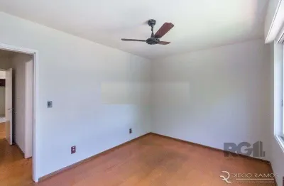 Apartamento 2 dormitórios, sendo 1 suíte, 72 m² de área privativa e 2 vaga(s) de