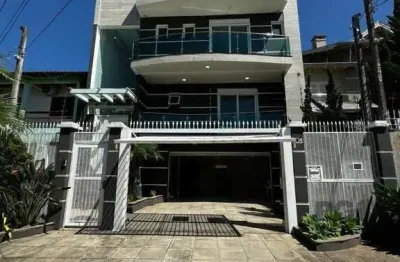 Casa de altíssimo padrão na zona norte de porto alegre.