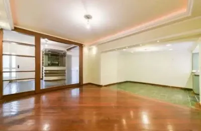 Casa térrea com piscina, jardim e 3 dormitórios jardim botanico