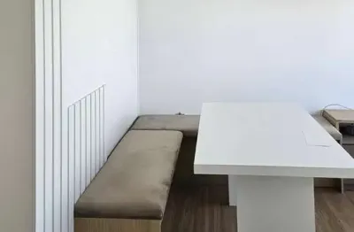 Apartamento com um quarto e uma vaga de garagem no centro de porto alegre
