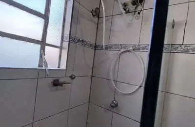Oportunidade apartamento 2 dormitórios, com sacada em um deles e área de serviço